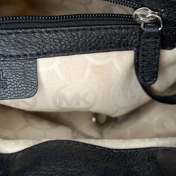 Black Large Lock & Key Accent Michael Kors Hamilton Shoulder Bag - Picture 8 of 8